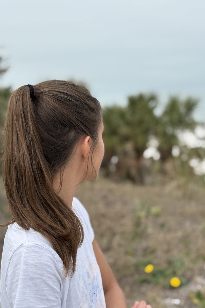 woman-looking-out-at-ocean